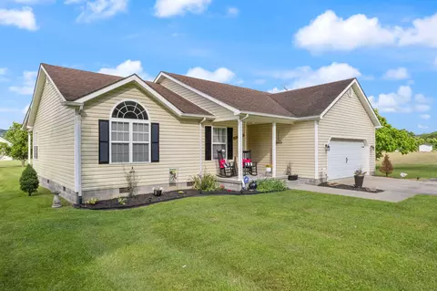 2802 Hardwicks Creek Rd, Clay City, KY 40312