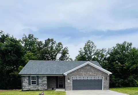521 Chickasaw Dr, Richmond, KY 40475