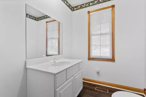 Bath - 100 Plank Ln, Morehead, KY 40351 photo 2 of 3