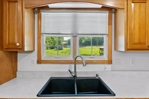 Kitchen - 100 Plank Ln, Morehead, KY 40351 photo 3 of 5