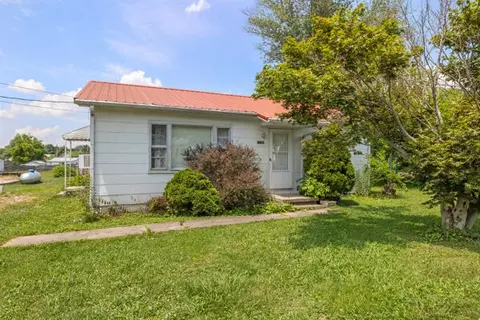 78 Holly Ln, Crab Orchard, KY 40419