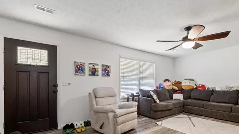 1041 Jd Cir, Berea, KY 40403 photo 4