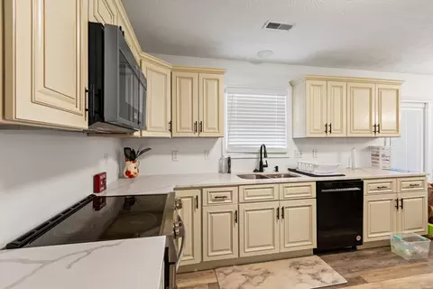 1041 Jd Cir, Berea, KY 40403 photo 7