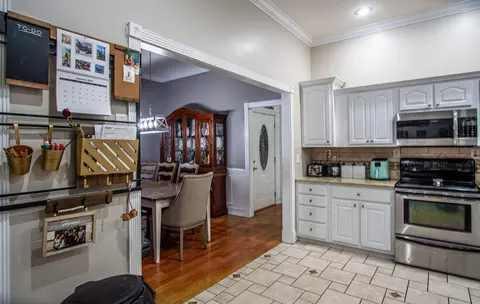 Kitchen - 83 Rookwood Dr, Corbin, KY 40701 photo 3 of 3