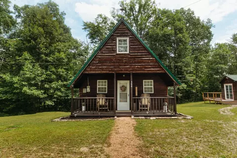 368 Twin Oaks Rd, Wellington, KY 40387