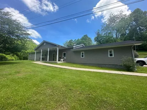 203 Stone Coal Rd, Flatgap, KY 41219 photo 1