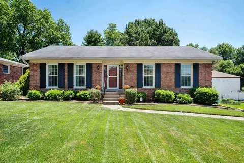 3415 Gonewind Dr, Louisville, KY 40299