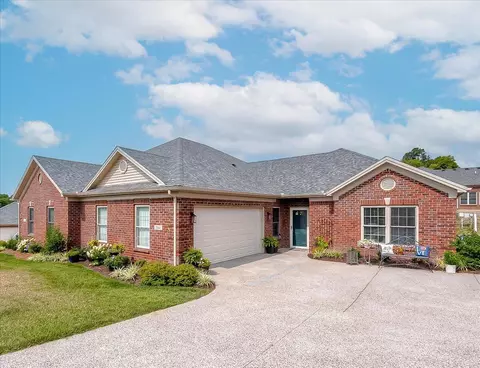 2041 Berry Hill Dr, Frankfort, KY 40601