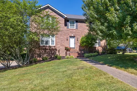 214 Man O War Dr, Danville, KY 40422