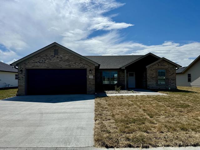 166 Stillwater Dr, Berea, KY 40403