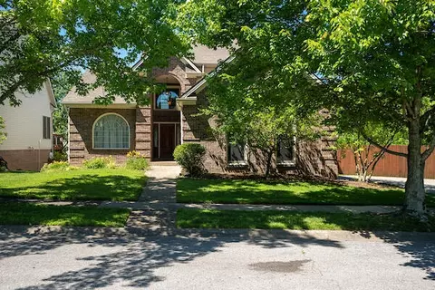 3608 Fair Ridge Dr, Lexington, KY 40508