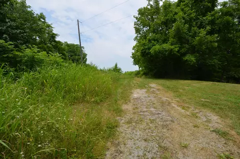 1983 New Dixville Rd, Harrodsburg, KY 40330