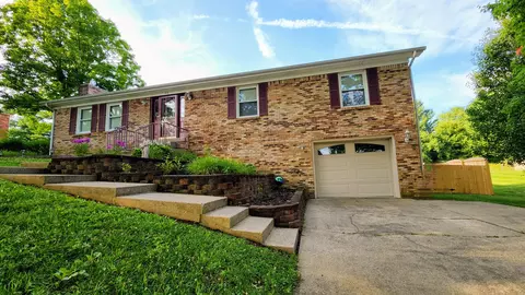 318 Bold Forbes Dr, Richmond, KY 40475