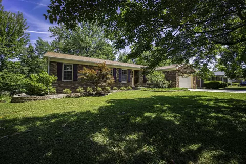 385 Harrodswood Rd, Frankfort, KY 40601