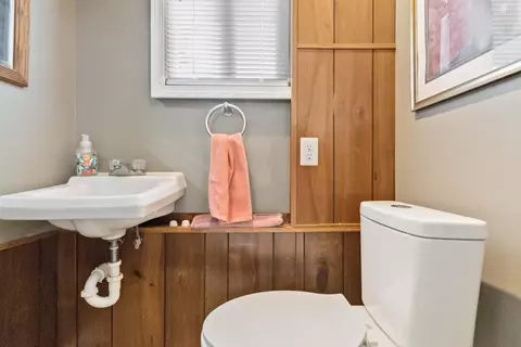 Bath - 369 Woods Rd, Nancy, KY 42544 photo 4 of 4
