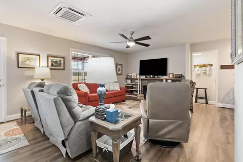 Living - 369 Woods Rd, Nancy, KY 42544 photo 3 of 4