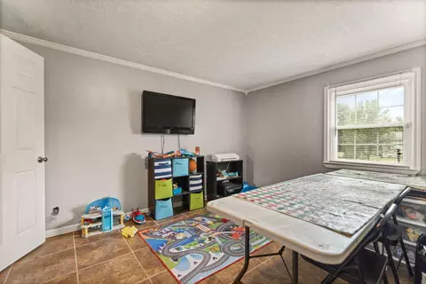 613 E Third St, Perryville, KY 40468 photo 32