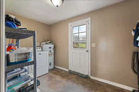 613 E Third St, Perryville, KY 40468 photo 34
