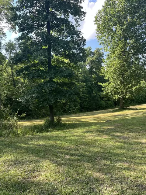 9999 Davis Rd, Corbin, KY 40701