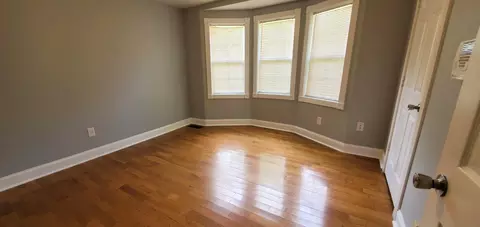 Bedroom - 902 W 5th St, Corbin, KY 40701 photo 3 of 3
