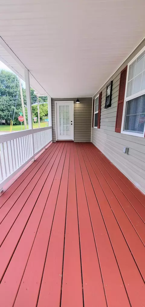 Exterior - 902 W 5th St, Corbin, KY 40701 photo 6 of 6