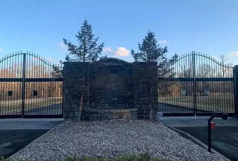 68 Peninsula, Jamestown, KY 42629
