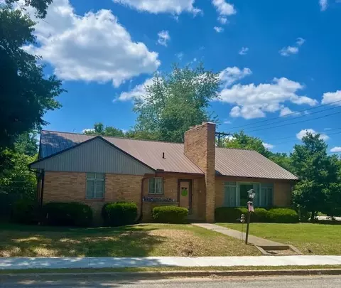 221 Main St, West Liberty, KY 41472
