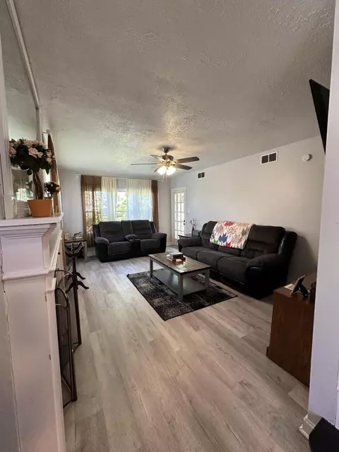 327 Hamlin Ave, Corbin, KY 40701 photo 11