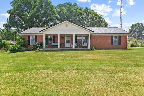 197 Gumbottom Rd, Waco, KY 40385