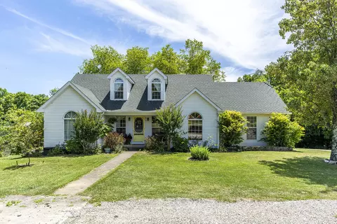 6228 Cincinnati Rd, Sadieville, KY 40370