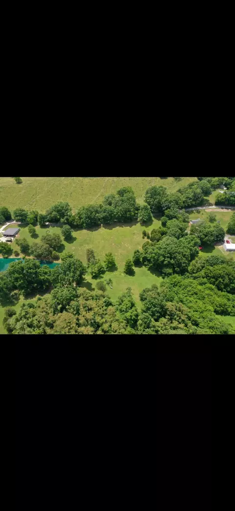 233 Hinton Cemetery Rd, Sadieville, KY 40370