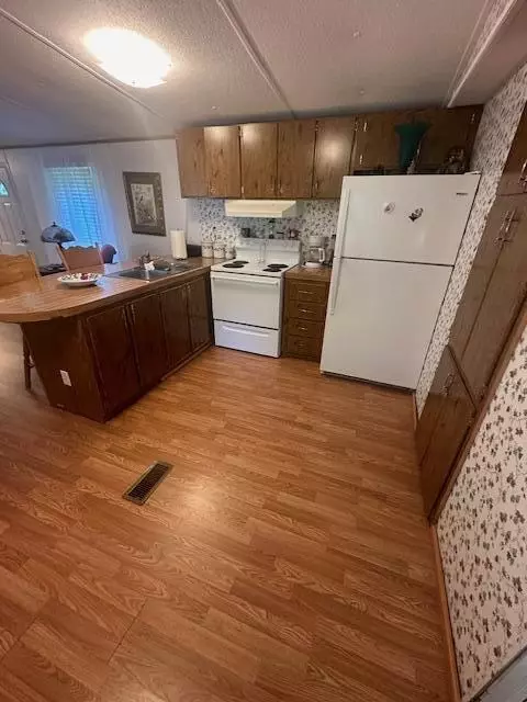 Kitchen - 45 Region Dr, Corbin, KY 40701 photo 1 of 4