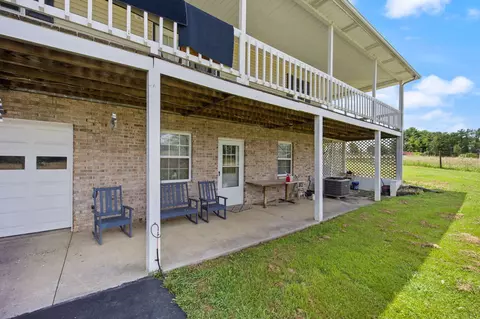 Exterior - 1085 Moberly Bend Rd, Corbin, KY 40701 photo 7 of 10