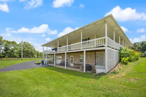 Exterior - 1085 Moberly Bend Rd, Corbin, KY 40701 photo 5 of 10