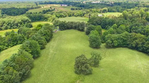 View/Area - 1085 Moberly Bend Rd, Corbin, KY 40701 photo 4 of 12