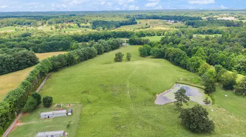 View/Area - 1085 Moberly Bend Rd, Corbin, KY 40701 photo 1 of 12