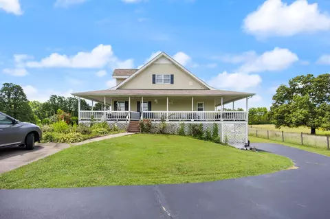Exterior - 1085 Moberly Bend Rd, Corbin, KY 40701 photo 8 of 10
