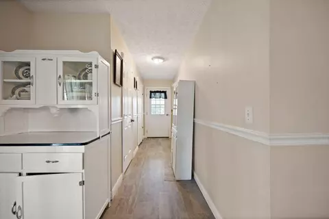 Entry Way - 1085 Moberly Bend Rd, Corbin, KY 40701 photo 3 of 7