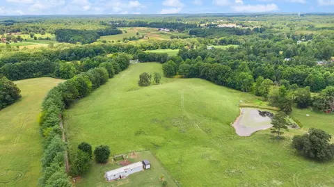 View/Area - 1085 Moberly Bend Rd, Corbin, KY 40701 photo 2 of 12