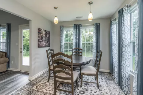 Dining - 140 Sidewinder Dr, Georgetown, KY 40324 photo 2 of 2
