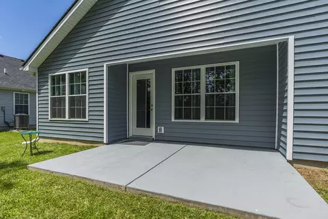 Exterior - 140 Sidewinder Dr, Georgetown, KY 40324 photo 4 of 6