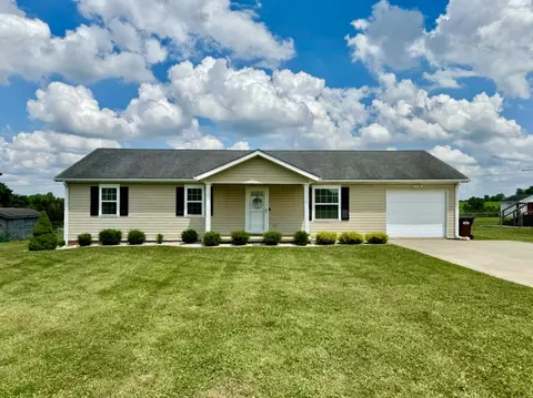 290 Young Dr, Stanford, KY 40484