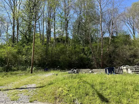 93 Veronica Ln, Manchester, KY 40962