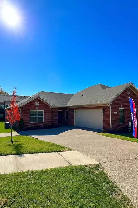 2033 Berry Hill Dr, Frankfort, KY 40601