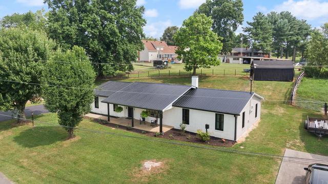 56 Cindy Ln, Science Hill, KY 42553