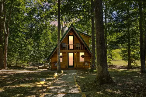 267 Camp Judy Ln, Wellington, KY 40387