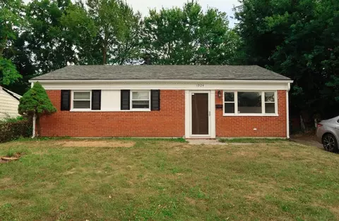 1924 Alice Dr, Lexington, KY 40511