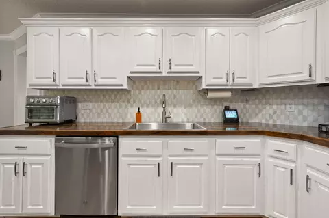 Kitchen - 40 Setters Pointe Pointe, Corbin, KY 40701 photo 3 of 5