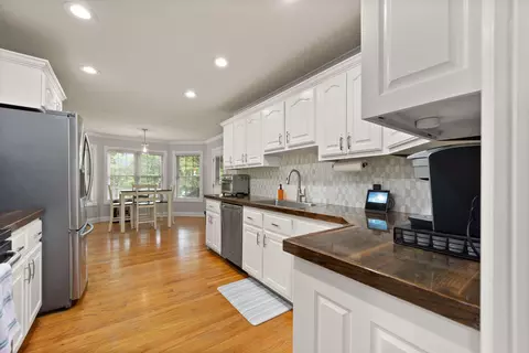 Kitchen - 40 Setters Pointe Pointe, Corbin, KY 40701 photo 1 of 5