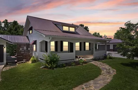 85 Culver Ln, Stearns, KY 42647